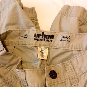 Urban pipeline cargo shorts Sz 28